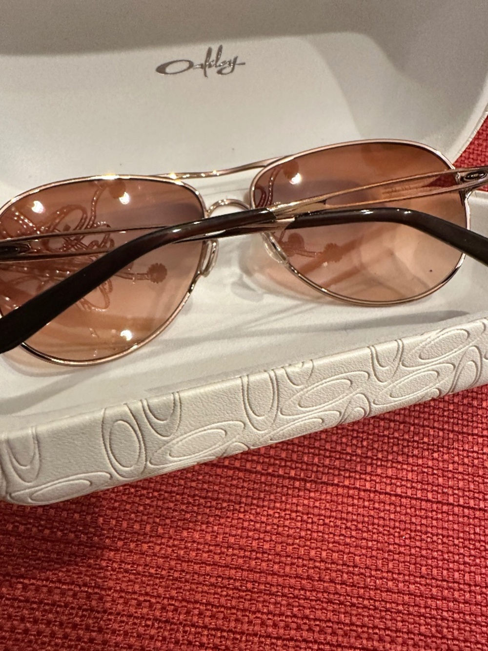 Oakley Lightweight aviators, brown bronze gold